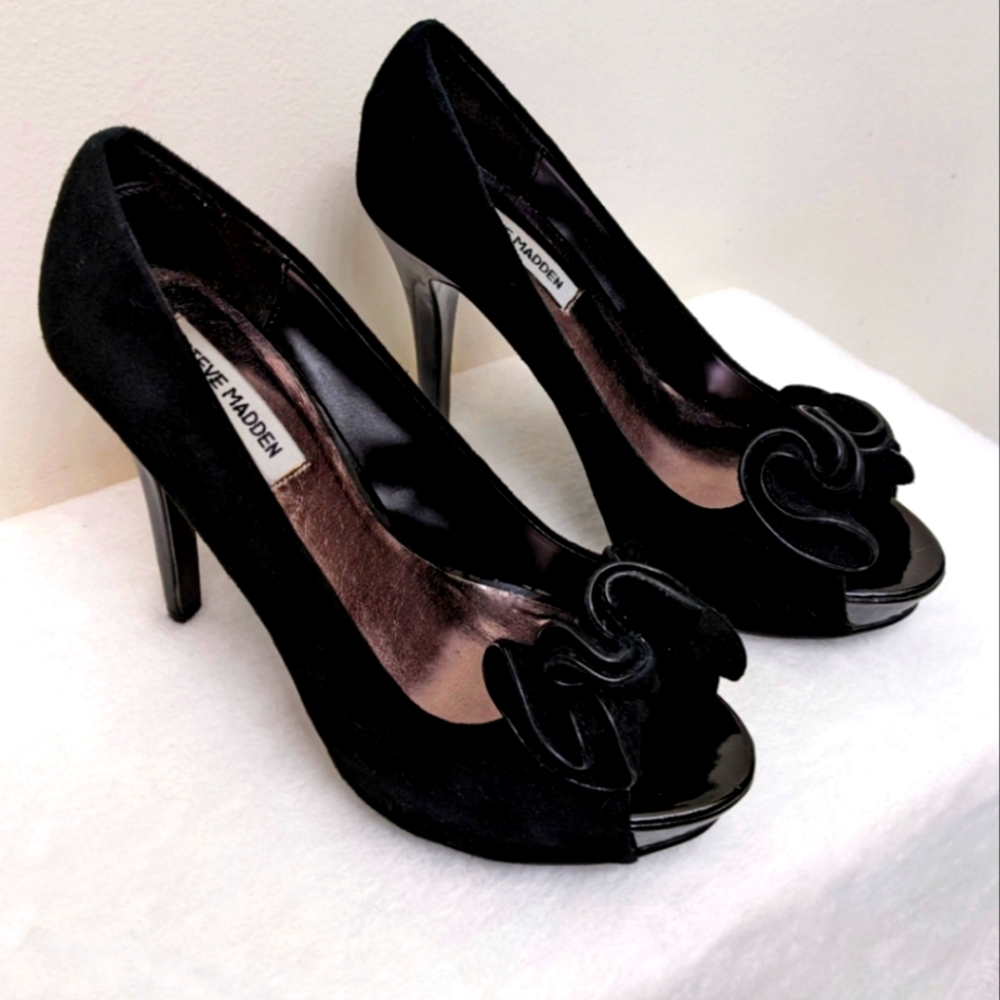 Steve Madden Genuine Suede & Patent Leather Platform Heels